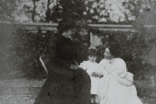 La baronessa con Maria Montessori